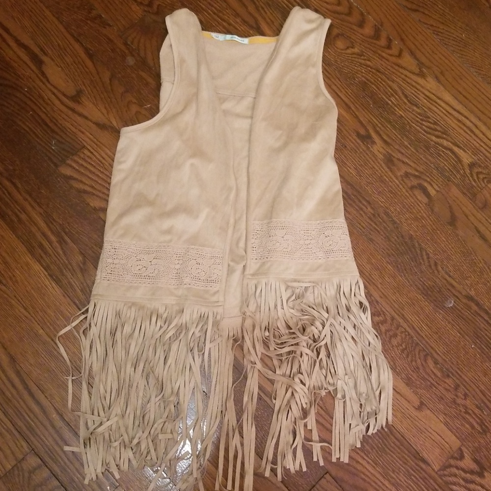 Suede vest with fringe